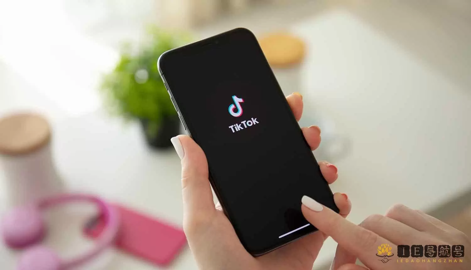 抖音 TikTok