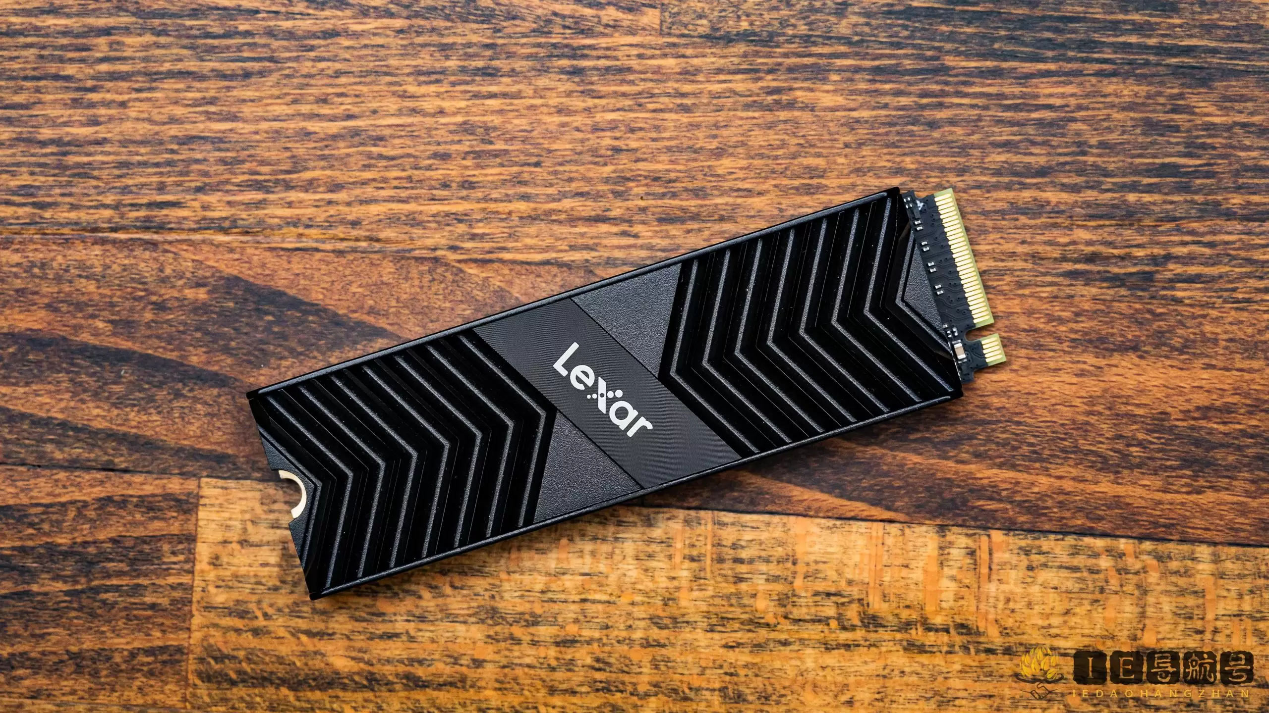 雷克沙固态硬盘 Lexar SSD NM800