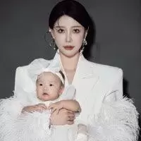 单亲麻麻安若溪