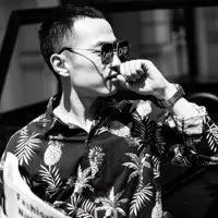 东北小伙金鹏