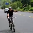 特正经的张某某